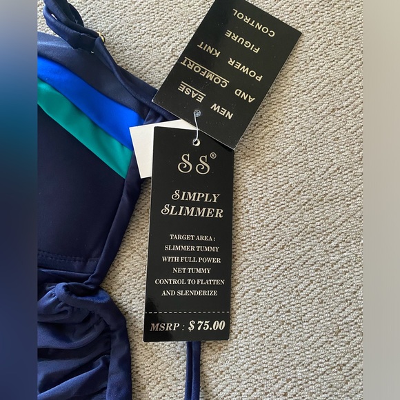 shore shapes one piece - Picture 3 of 11